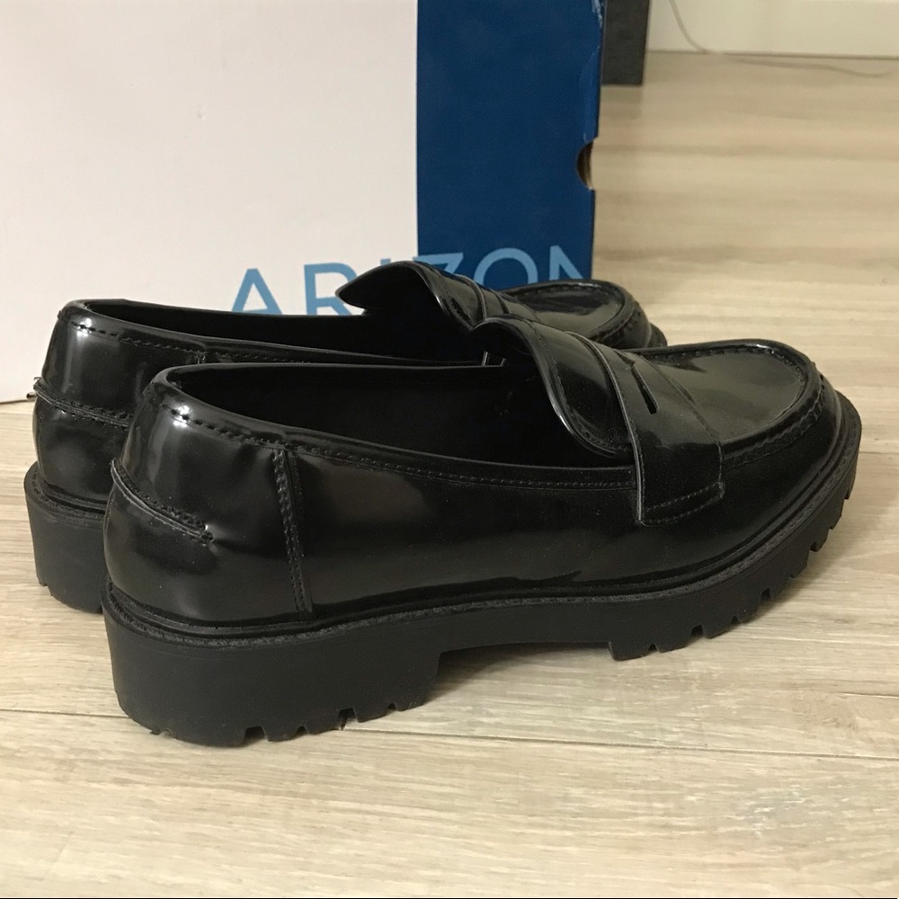 Arizona Jean Co Black Patent Leather Loafers